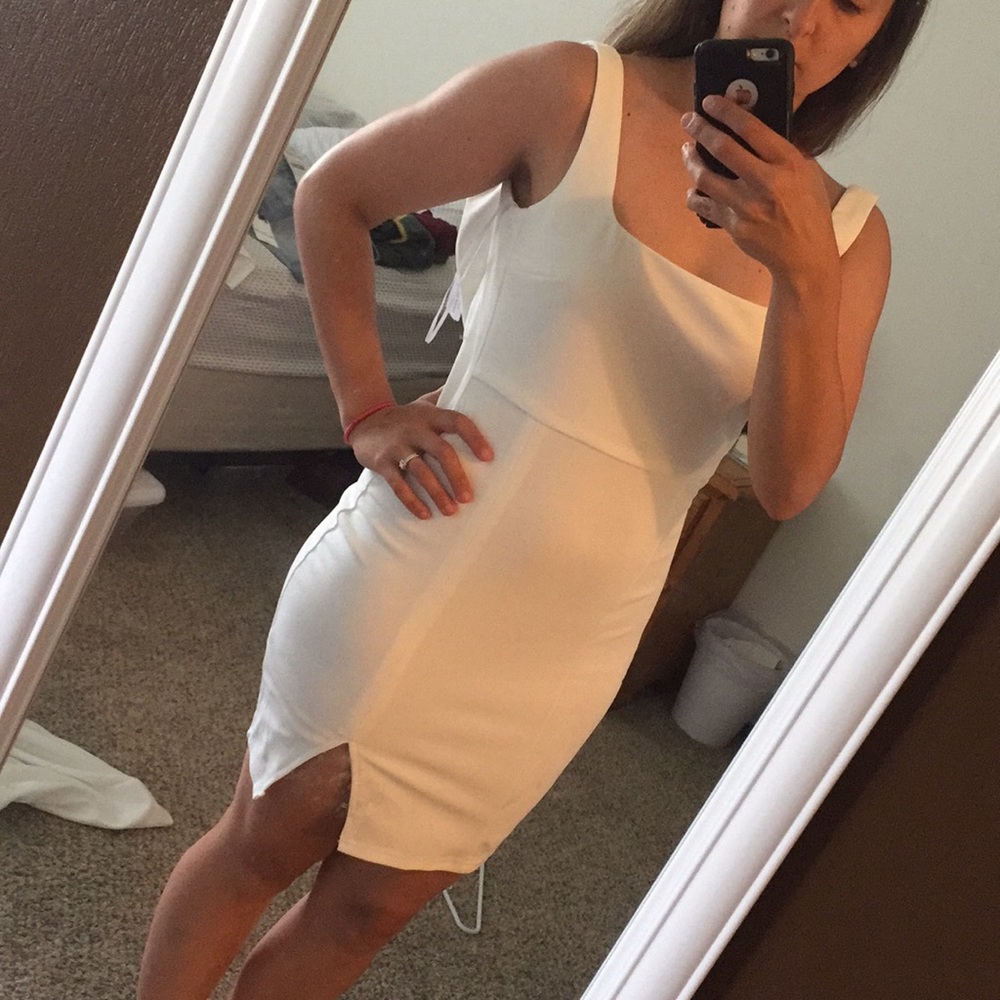 Sexy white mini dress!